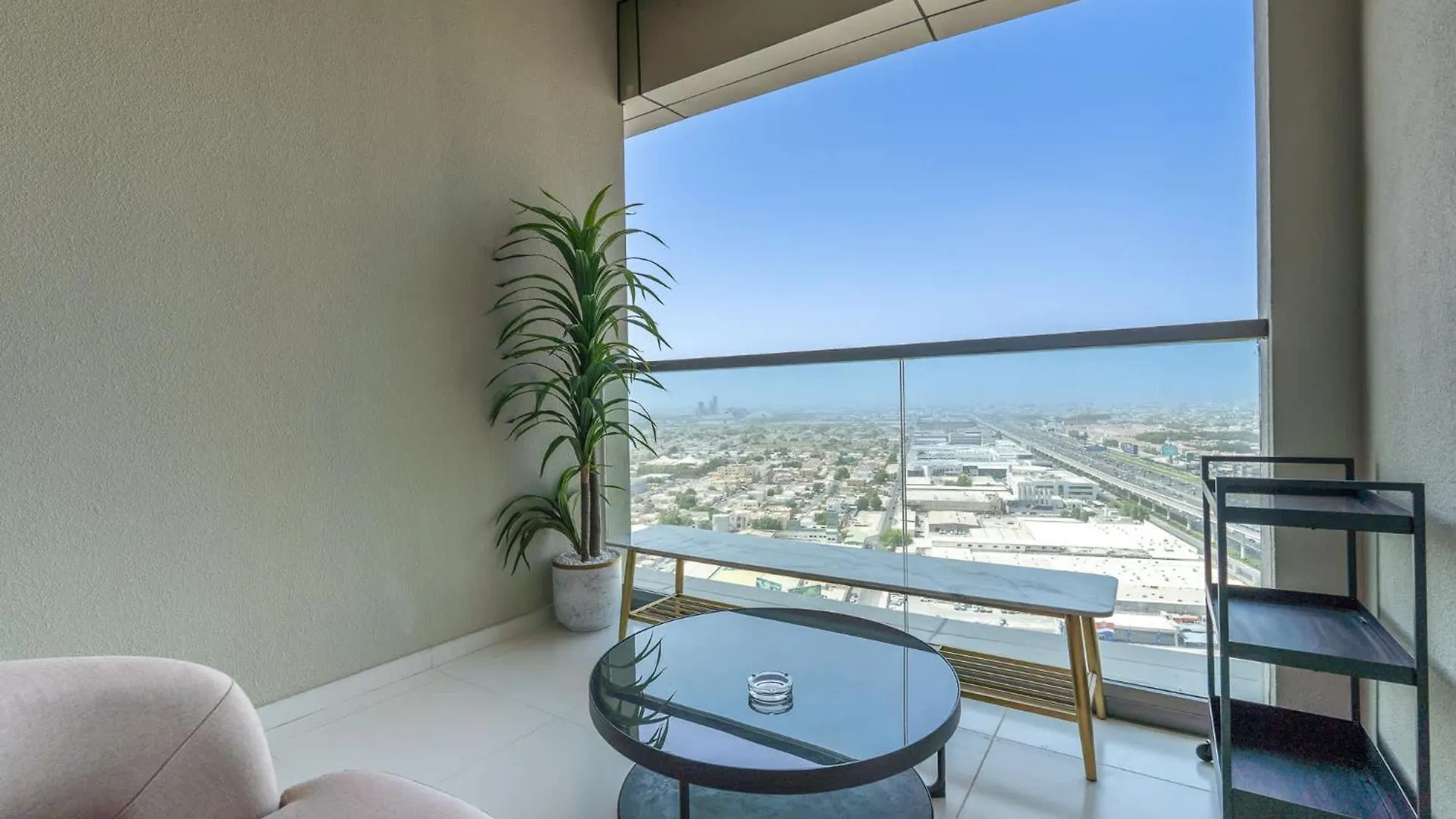 Modern Cozy 2-Bedroom Apartment In Business Bay Dubai 0*,