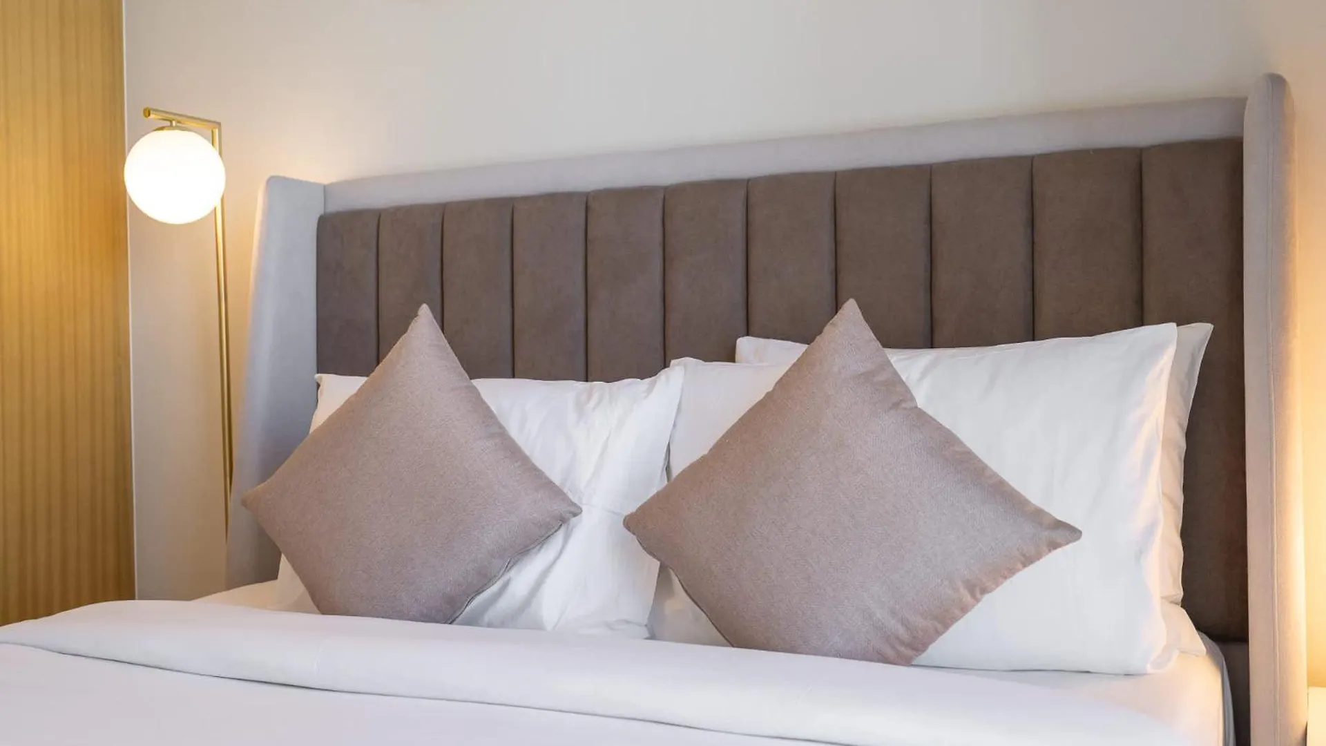Modern Cozy 2-Bedroom Apartment In Business Bay Dubai