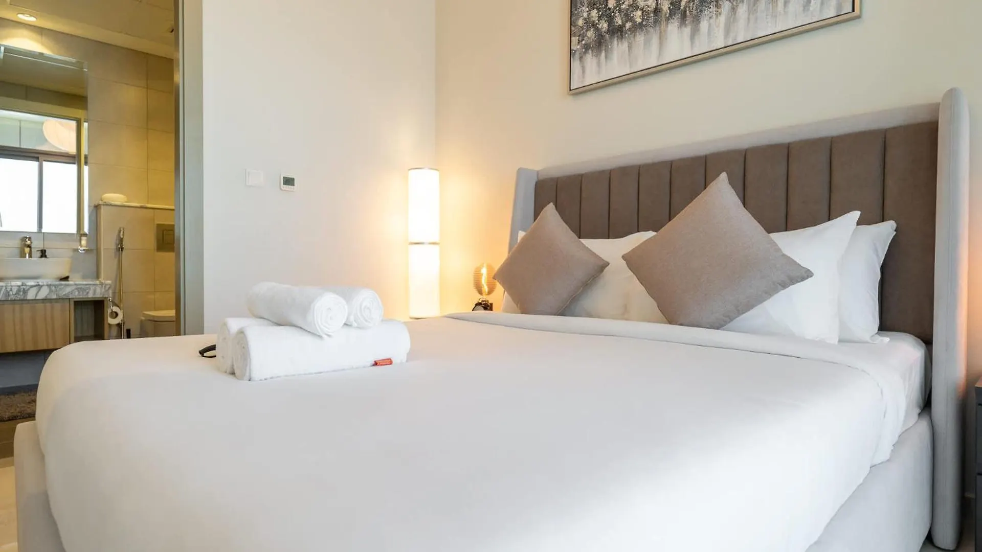 Modern Cozy 2-Bedroom Apartment In Business Bay Dubai