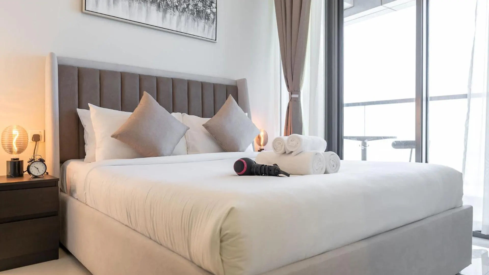 Modern Cozy 2-Bedroom Apartment In Business Bay Dubai