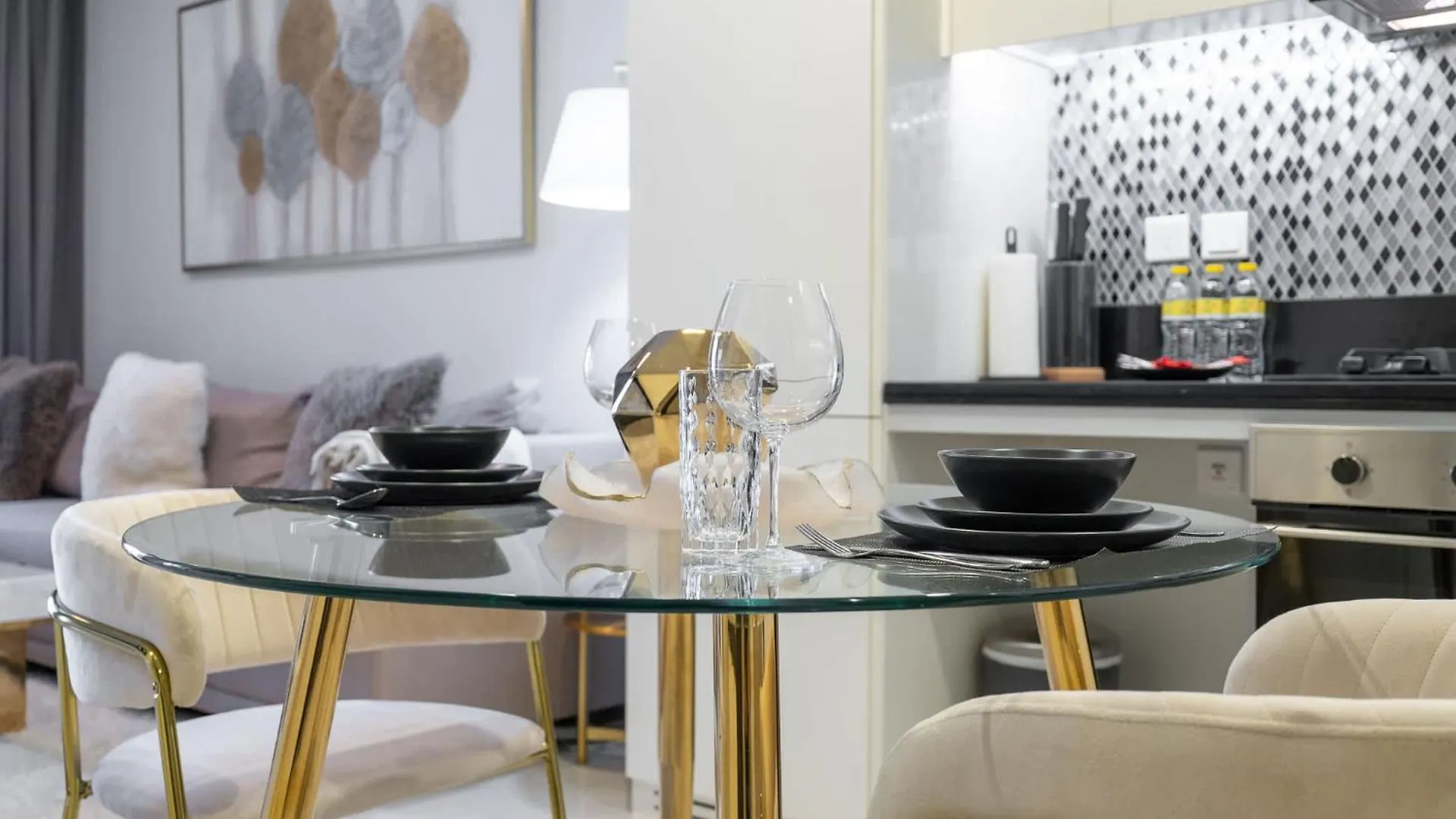 Modern Cozy 2-Bedroom Apartment In Business Bay Dubai
