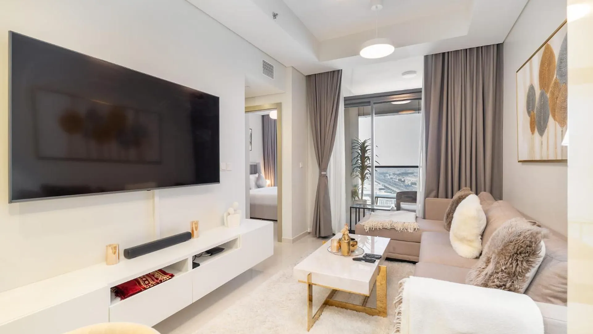 Modern Cozy 2-Bedroom Apartment In Business Bay Dubai