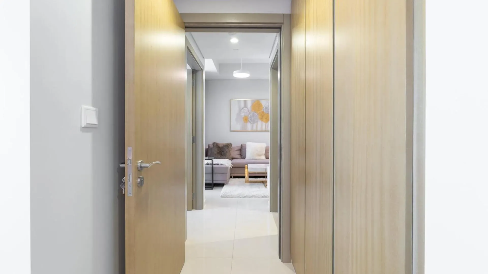 Modern Cozy 2-Bedroom Apartment In Business Bay Dubai